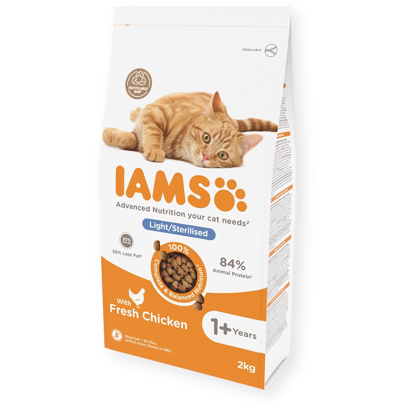 Sausā barība pieaugušiem kaķiem ar lieko svaru vai aptaukojušiem - IAMS CAT ADULT WEIGHT CONTROL CHICKEN 2KG
